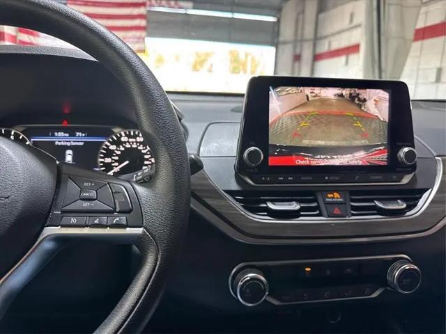 2024 Nissan Altima SV FWD