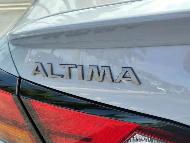 2026 Nissan Altima SR FWD