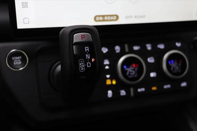 2026 Land Rover Defender P500 X-Dynamic SE