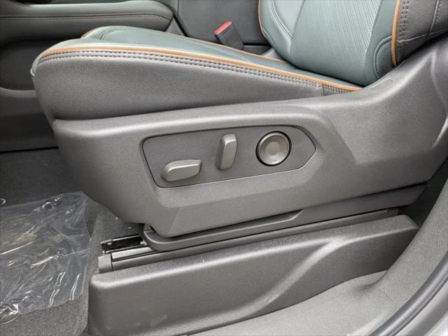 2026 GMC Yukon 4WD AT4