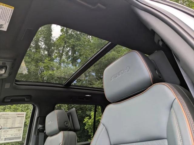 2026 GMC Yukon 4WD AT4