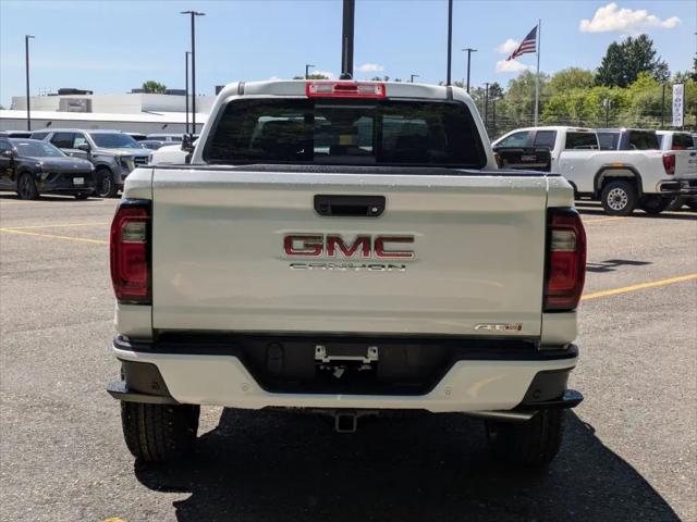 2026 GMC Canyon AT4, 4WD