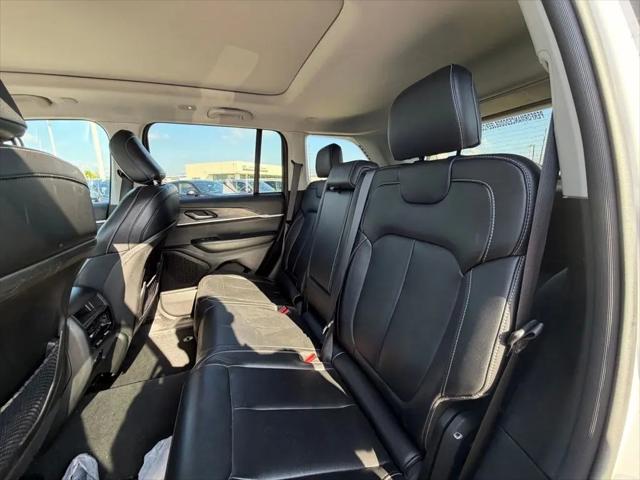 2023 Jeep Grand Cherokee Limited 4x2
