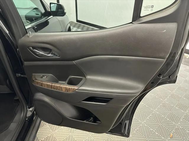 2021 GMC Acadia FWD Denali