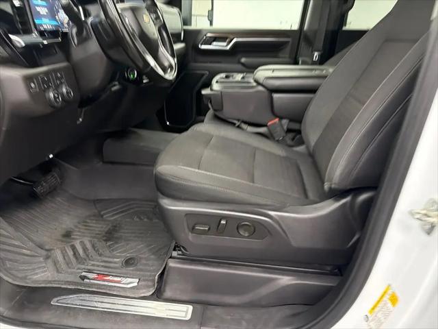 2024 Chevrolet Silverado 2500HD 4WD Crew Cab Standard Bed LT
