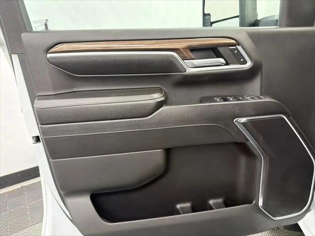 2024 Chevrolet Silverado 2500HD 4WD Crew Cab Standard Bed LT