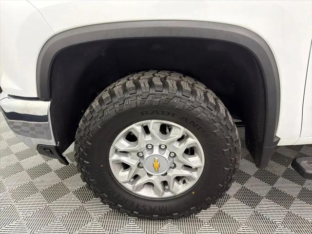 2024 Chevrolet Silverado 2500HD 4WD Crew Cab Standard Bed LT