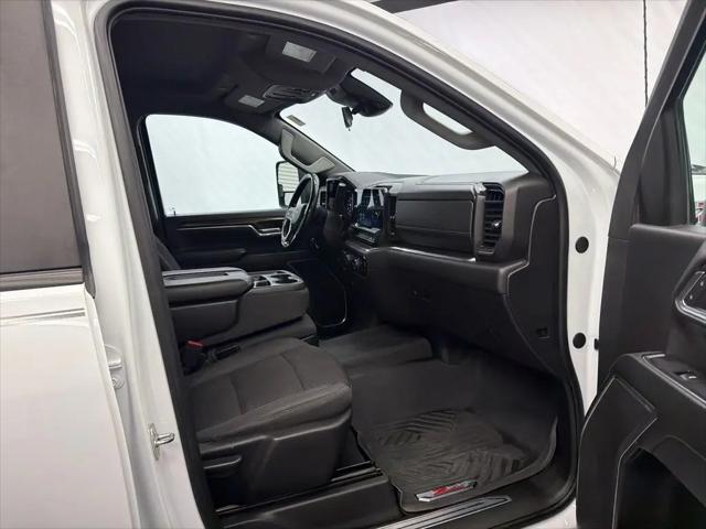 2024 Chevrolet Silverado 2500HD 4WD Crew Cab Standard Bed LT