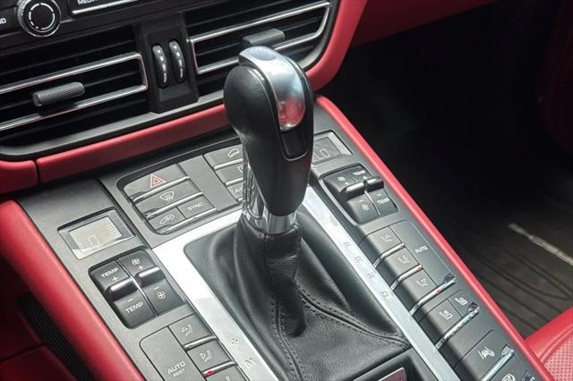 2021 Porsche Macan Turbo