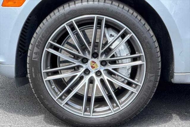 2021 Porsche Macan Turbo
