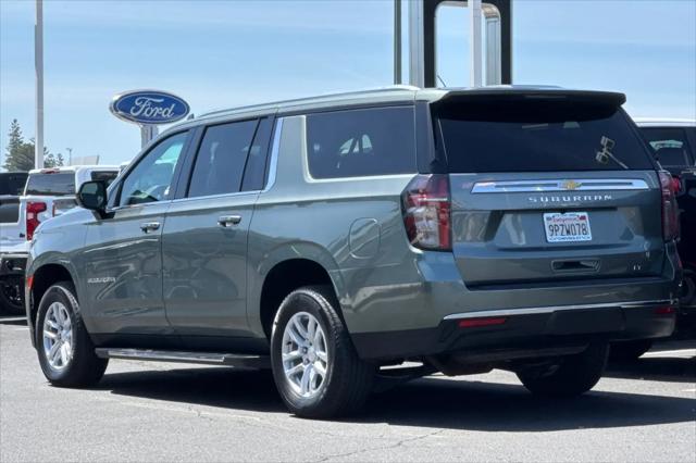 2023 Chevrolet Suburban 4WD LT