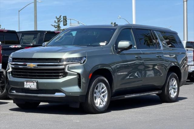 2023 Chevrolet Suburban 4WD LT