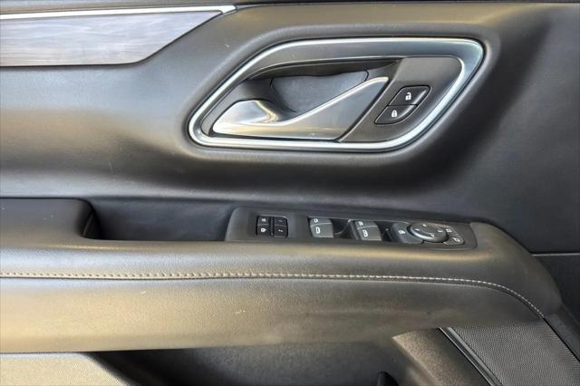 2023 Chevrolet Suburban 4WD LT