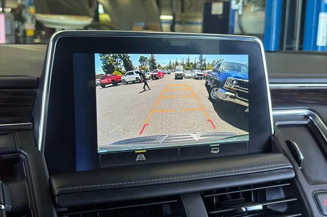 2023 Chevrolet Suburban 4WD LT