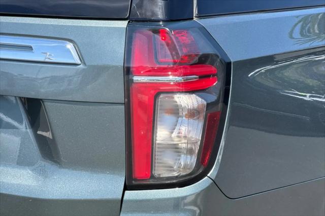 2023 Chevrolet Suburban 4WD LT