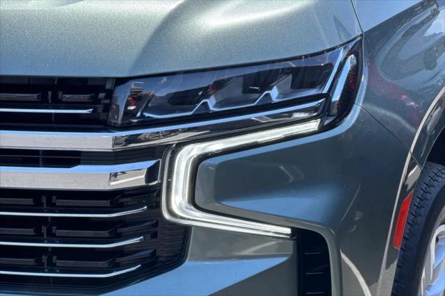 2023 Chevrolet Suburban 4WD LT