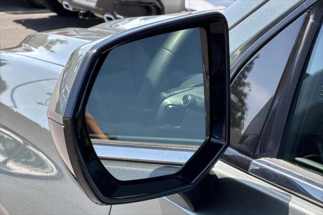 2023 Chevrolet Suburban 4WD LT