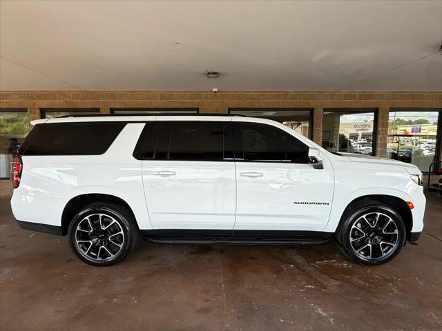 2024 Chevrolet Suburban 4WD RST