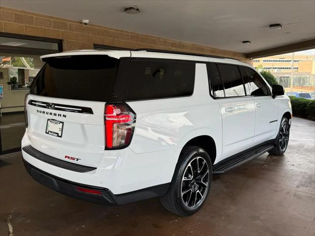 2024 Chevrolet Suburban 4WD RST