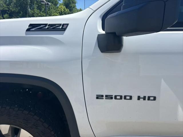 2024 Chevrolet Silverado 2500HD 4WD Crew Cab Standard Bed LT