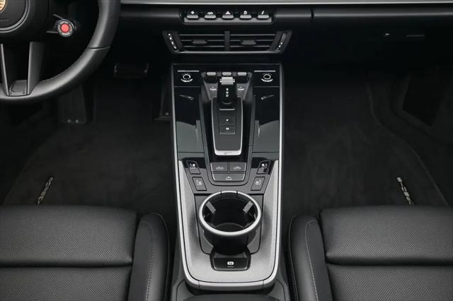 2025 Porsche 911 Carrera Cabriolet