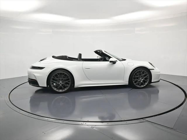 2025 Porsche 911 Carrera Cabriolet