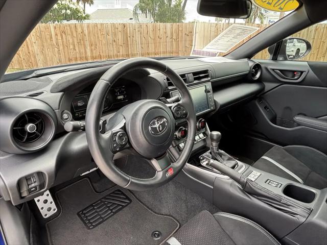 2025 Toyota GR86 Premium