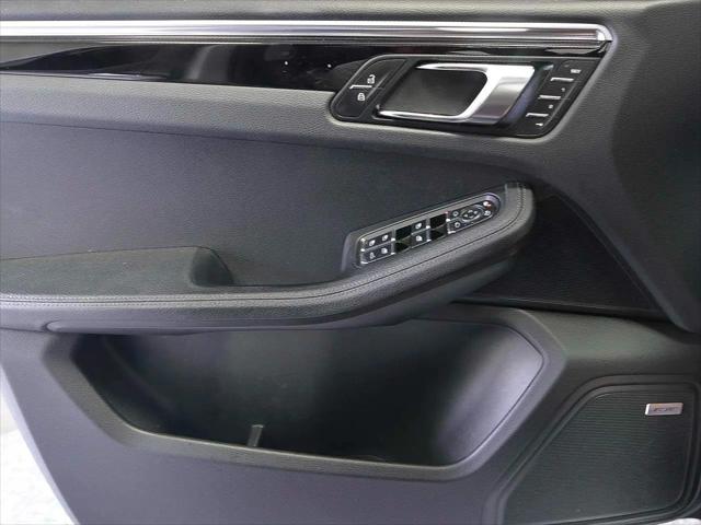 2019 Porsche Macan Macan