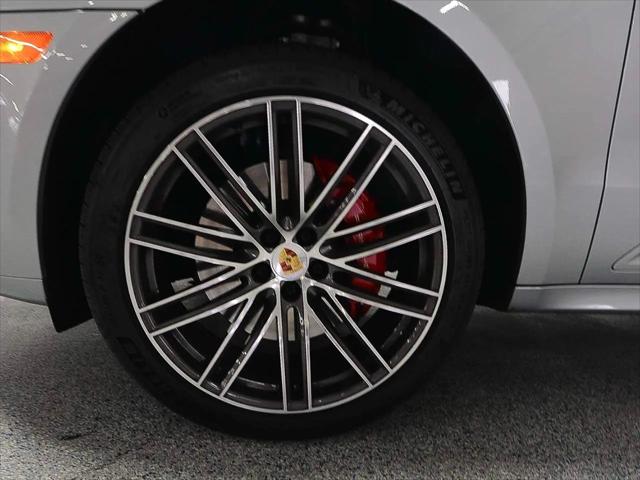 2025 Porsche Macan S