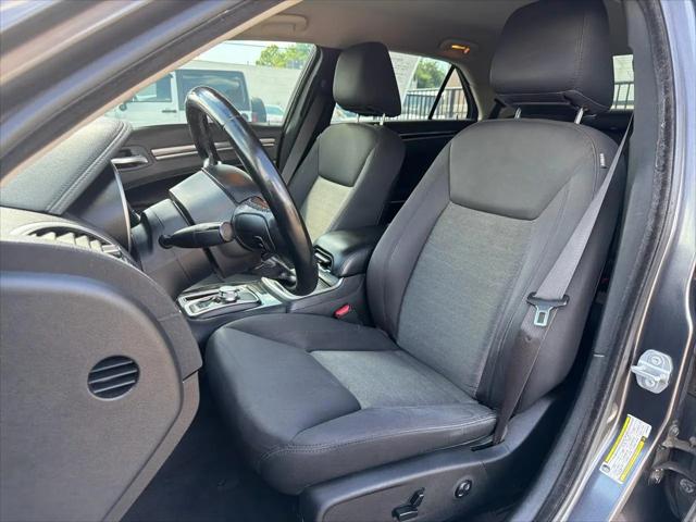 2018 Chrysler 300 Touring
