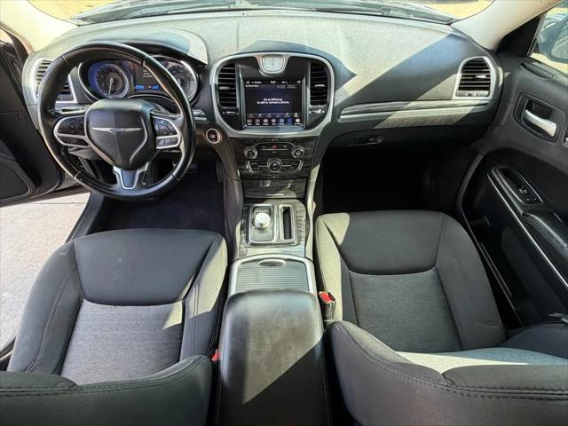 2018 Chrysler 300 Touring