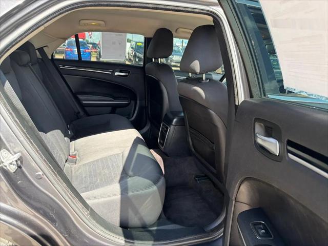 2018 Chrysler 300 Touring