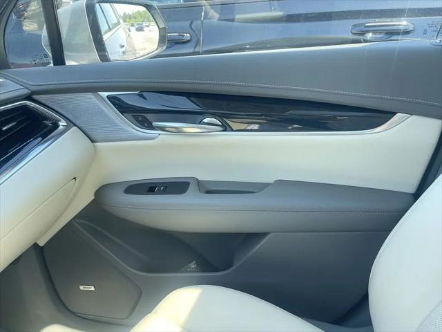 2023 Cadillac XT6 AWD Premium Luxury