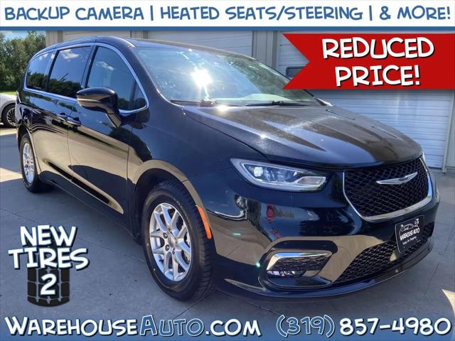 2025 Chrysler Pacifica Select for sale in Swisher, IA