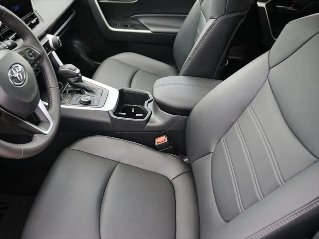 2025 Toyota RAV4 Hybrid XLE Premium