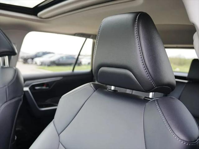 2025 Toyota RAV4 Hybrid XLE Premium