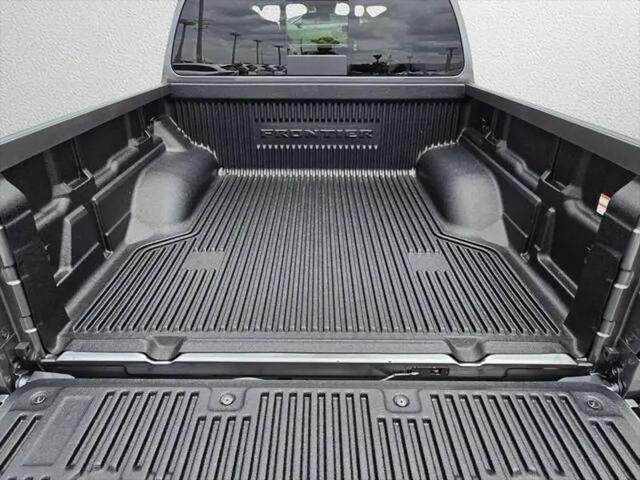 2026 Nissan Frontier Crew Cab SV 4x2