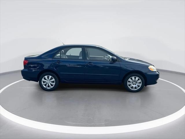 2004 Toyota Corolla LE