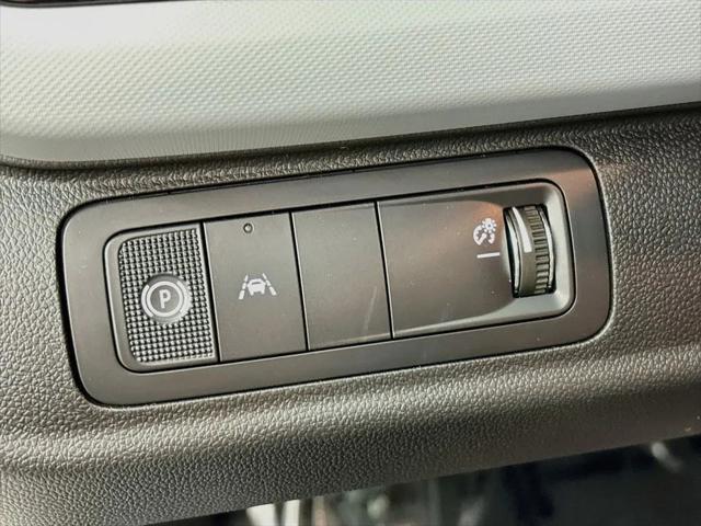 2027 Chevrolet Bolt LT FWD