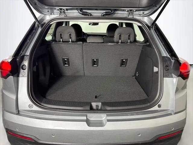 2027 Chevrolet Bolt LT FWD