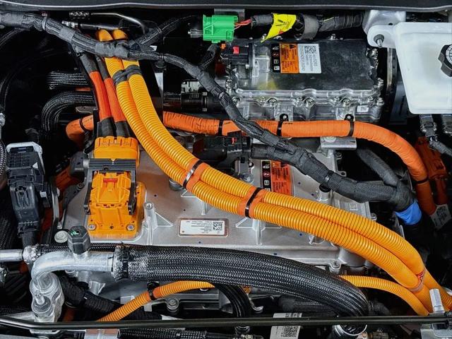 2027 Chevrolet Bolt LT FWD