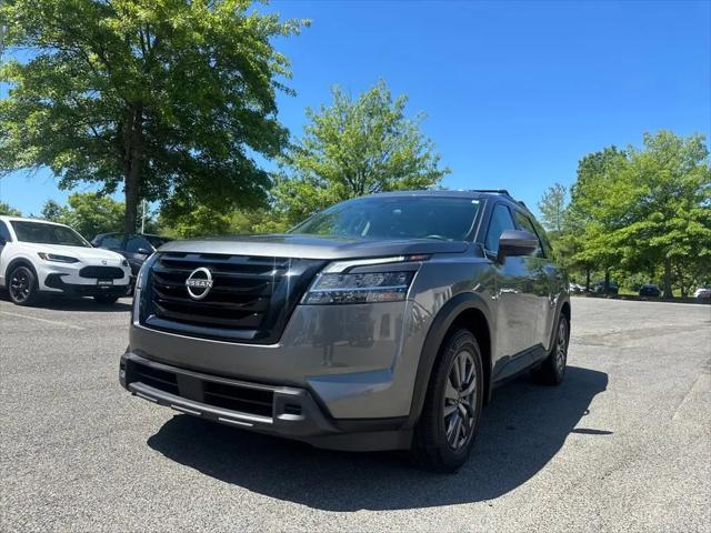 2022 Nissan Pathfinder SV 4WD