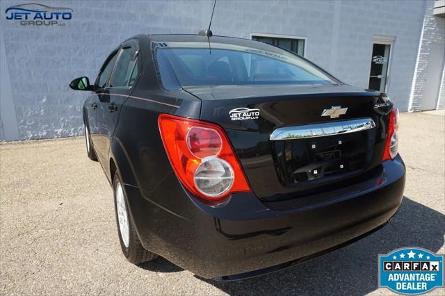 2016 Chevrolet Sonic LT Auto