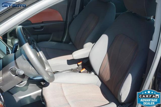 2016 Chevrolet Sonic LT Auto