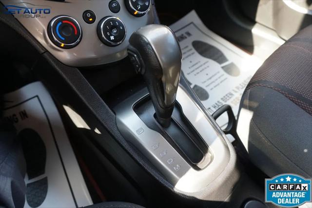 2016 Chevrolet Sonic LT Auto