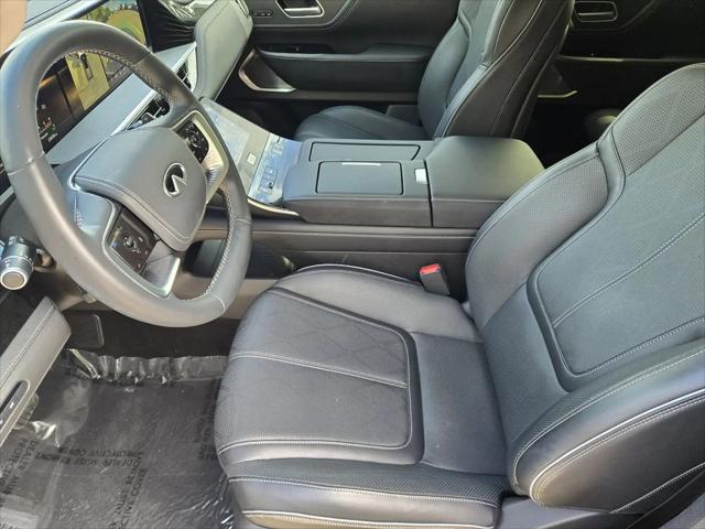 2025 INFINITI QX80 SENSORY AWD