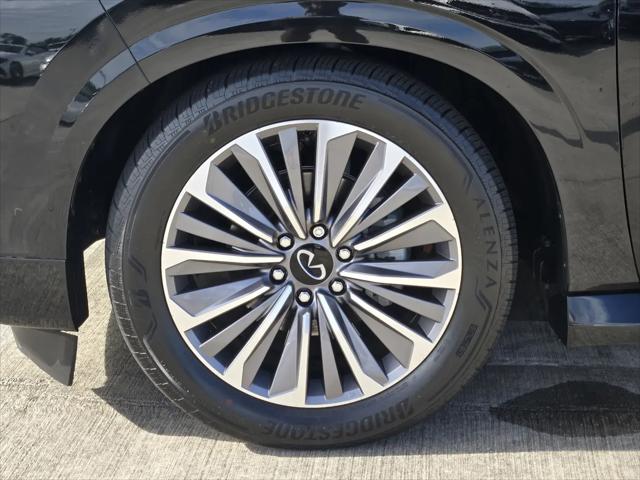 2025 INFINITI QX80 SENSORY AWD
