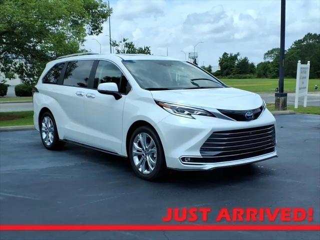 2022 Toyota Sienna Platinum for sale in Kinston, NC