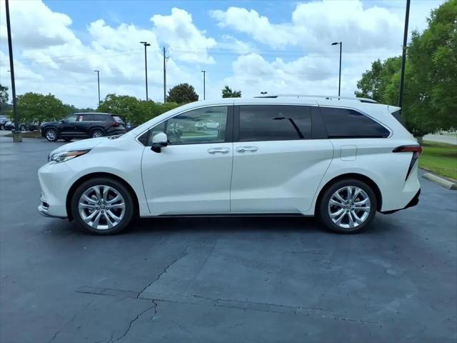 2022 Toyota Sienna Platinum