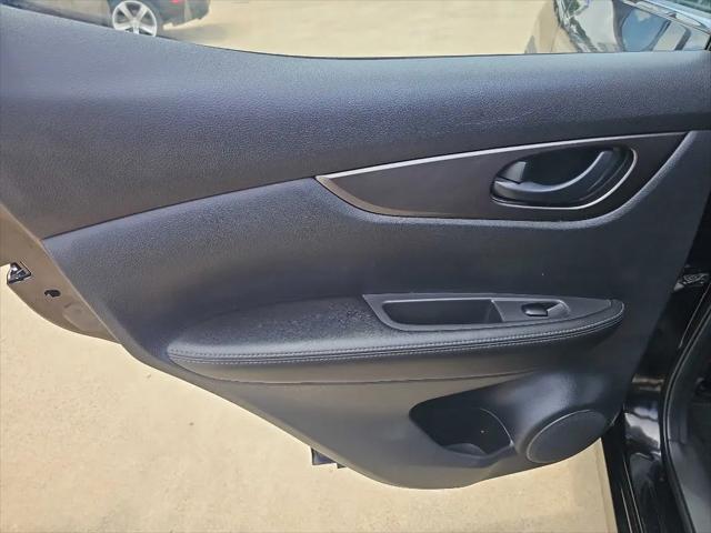 2022 Nissan Rogue Sport S FWD Xtronic CVT